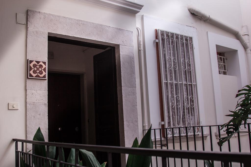 4 Camere A Trani Exterior foto