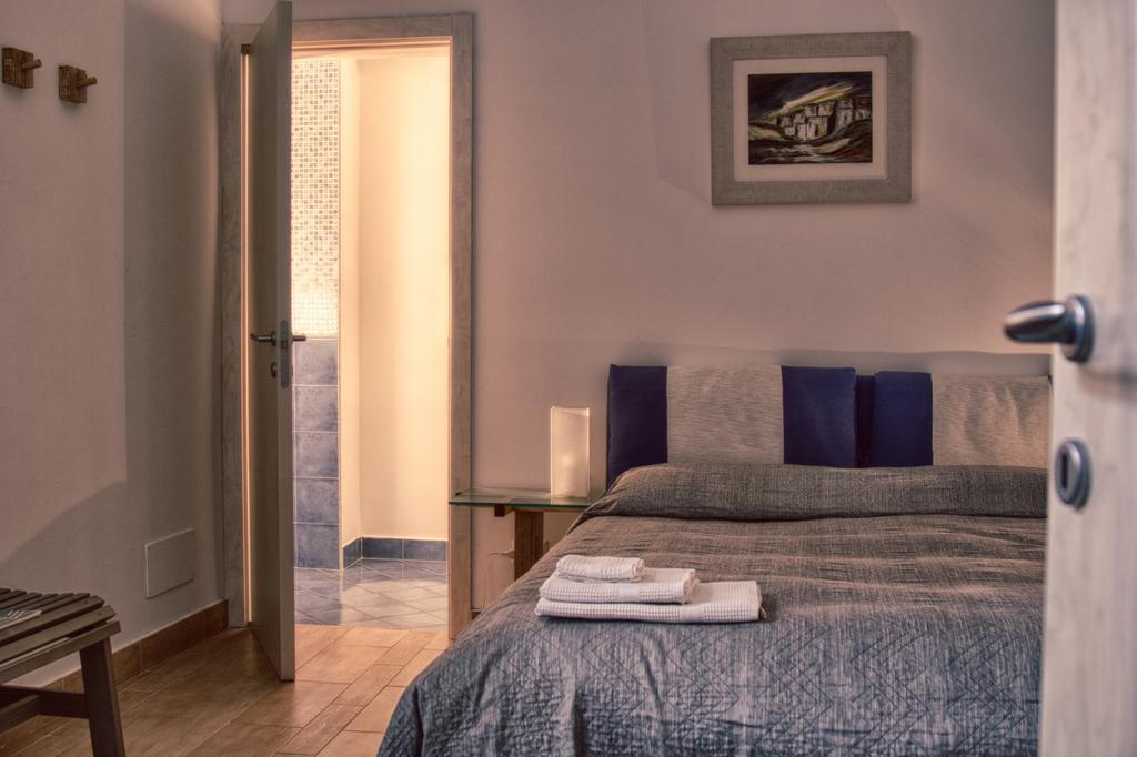 4 Camere A Trani Quarto foto
