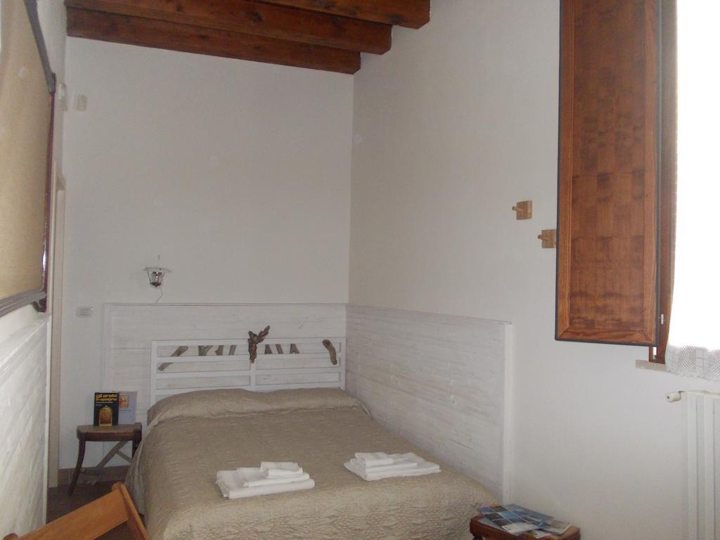 4 Camere A Trani Quarto foto