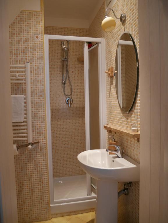 4 Camere A Trani Quarto foto